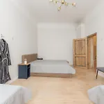 Large Vacation In The Old Town Dzīvoklis *