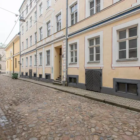 Large Vacation In The Old Town