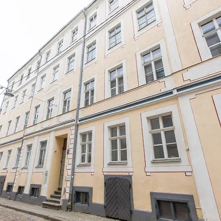 Large Vacation In The Old Town Apartment Riga