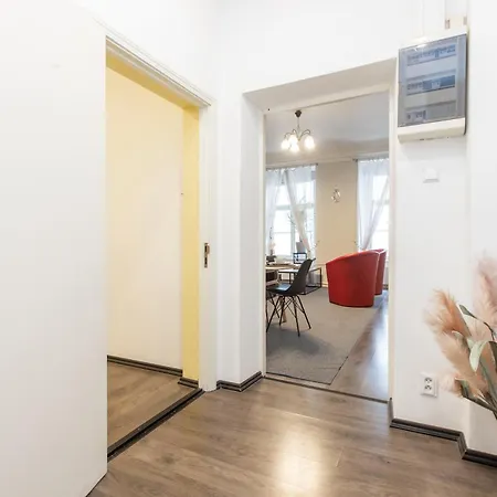 Apartment Large Vacation In The Old Town Riga