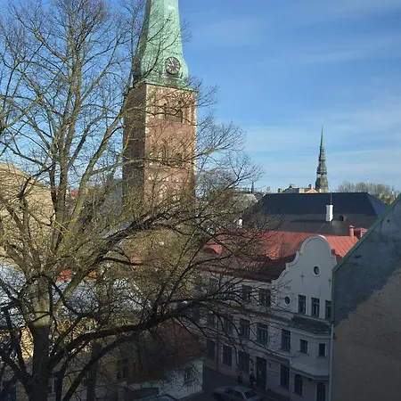 Large Vacation In The Old Town Apartment *