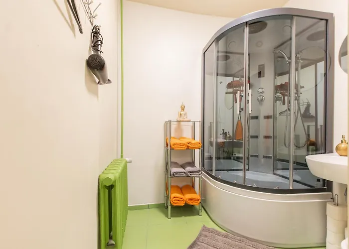 Large Vacation In The Old Town Riga