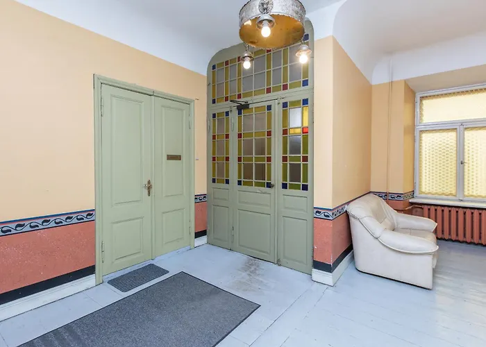 Large Vacation In The Old Town