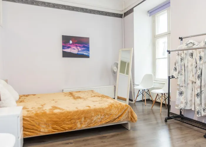 Large Vacation In The Old Town