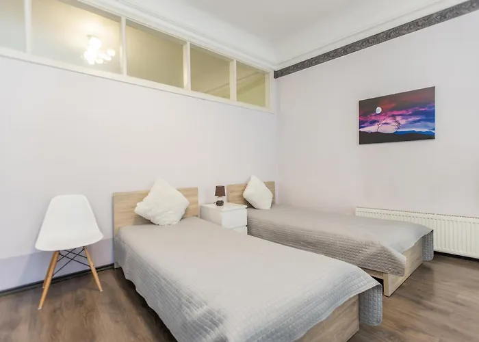 Large Vacation In The Old Town Apartment *