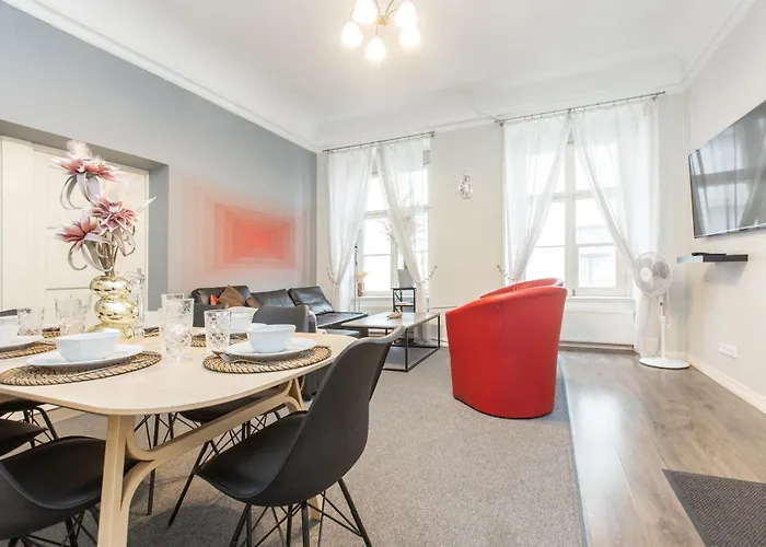 Large Vacation In The Old Town Рига