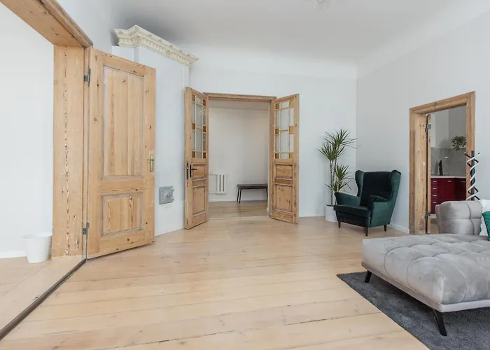 Apartment Large Vacation In The Old Town Riga