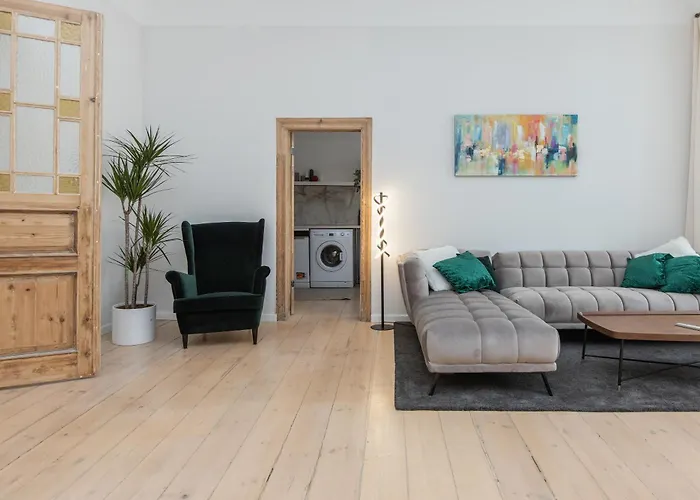 Apartment Large Vacation In The Old Town