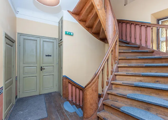 Large Vacation In The Old Town