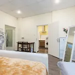Апартаменты Large Vacation In The Old Town *