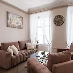 Large Vacation In The Old Town Apartment Riga